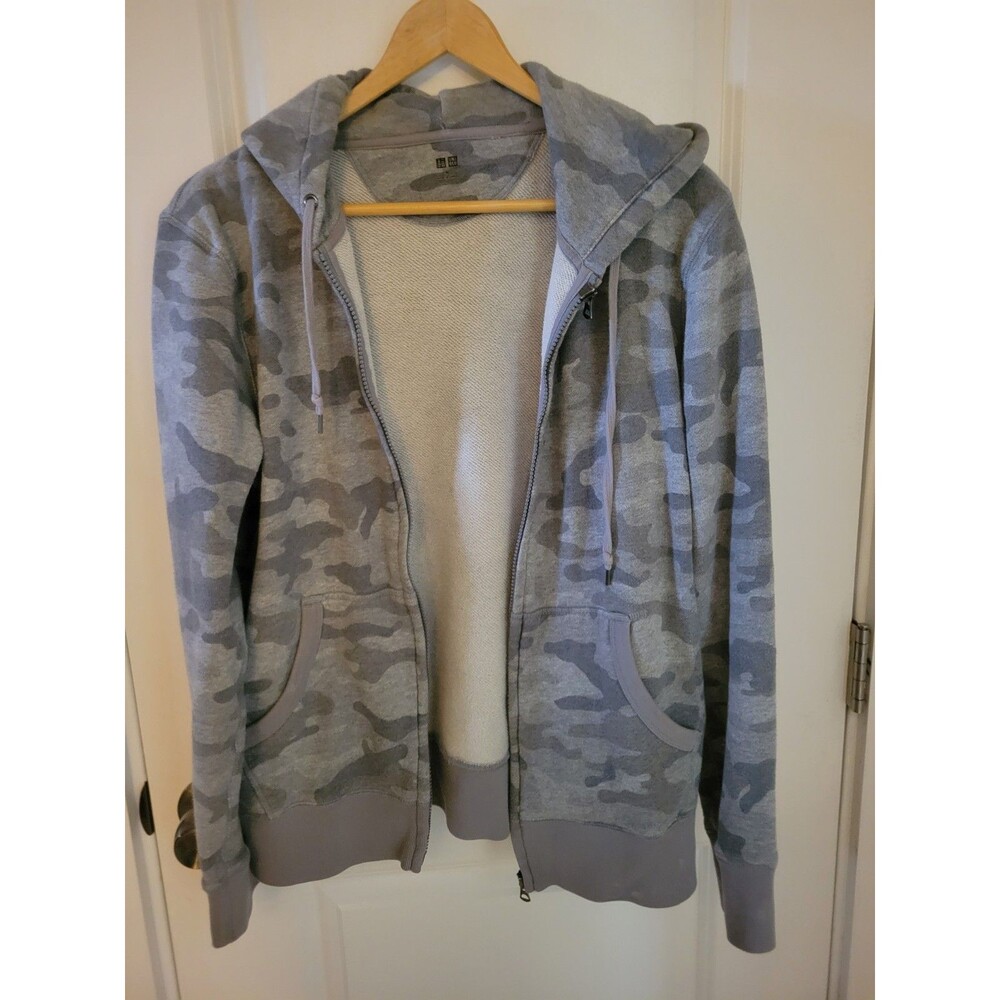 Women's Gray Camo Zip Up Hoodie Size L